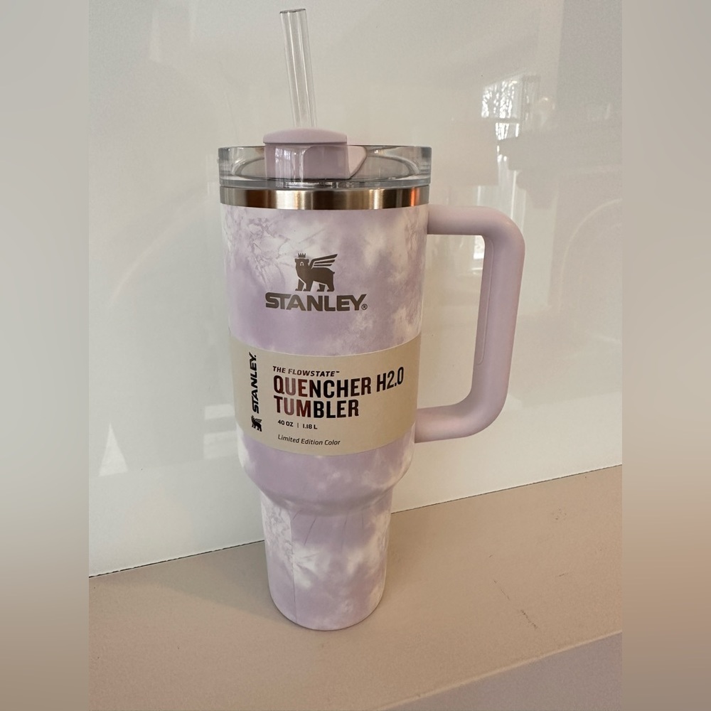 NWT Stanley Quencher H2.0 FlowState Tumbler, Wisteria Tie Dye